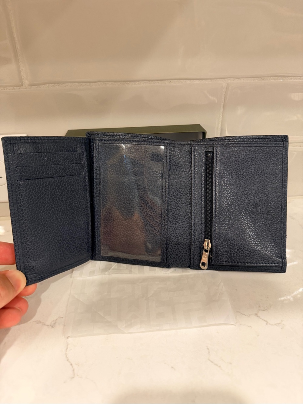 Longchamp Bi-Fold Wallet - Picture 5 of 5